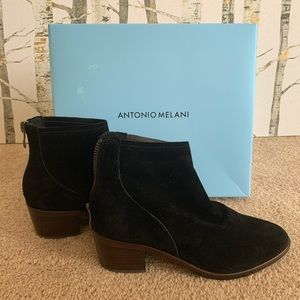 NEW IN BOX Antonio Melani Black heeled booties